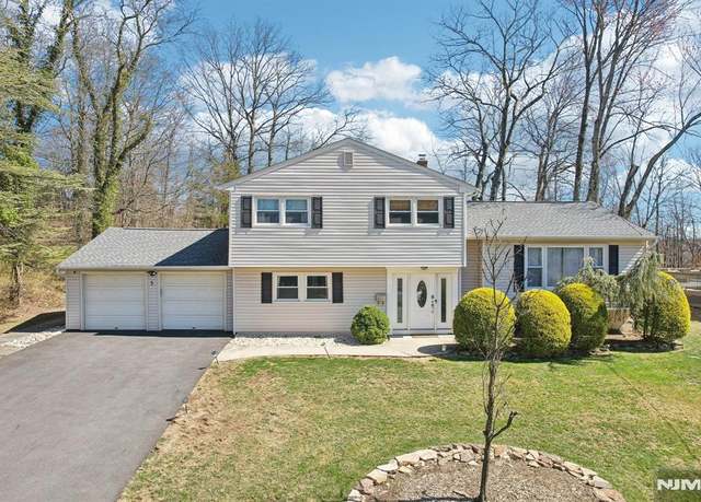 Property at 3 Connel Dr, West Orange, NJ 07052, 4 beds, 3 baths