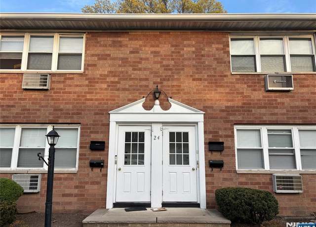 Property at 24C Lakeview Ave Unit 24C, Leonia, NJ 07605, 2 beds, 1 bath