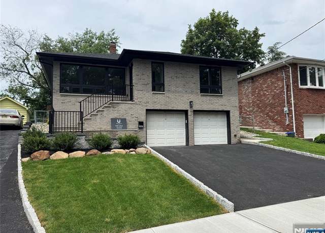 Property at 1087 Kingsland Ln, Fort Lee, NJ 07024, 3 beds, 3 baths
