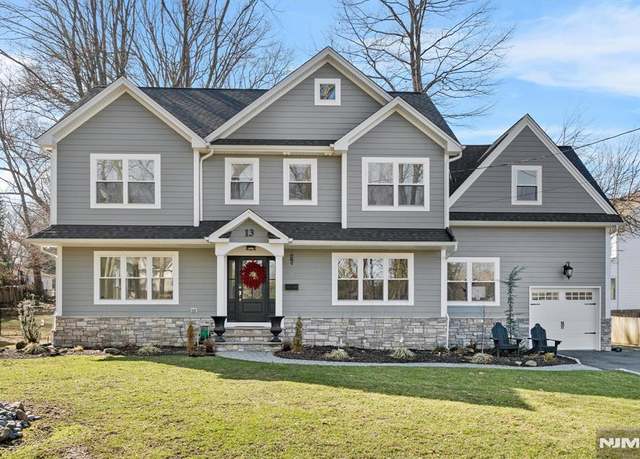Property at 13 Hickory Pl, Ramsey, NJ 07446, 4 beds, 3 baths