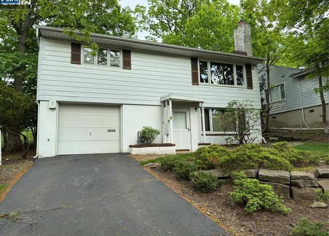 Property at 601 Ridgeland Ter, Leonia, NJ 07605, 3 beds, 1 bath