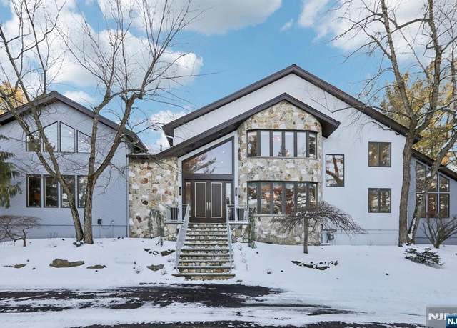 Property at 8 Rainbow Ridge Dr, Livingston, NJ 07039, 6 beds, 5.5 baths