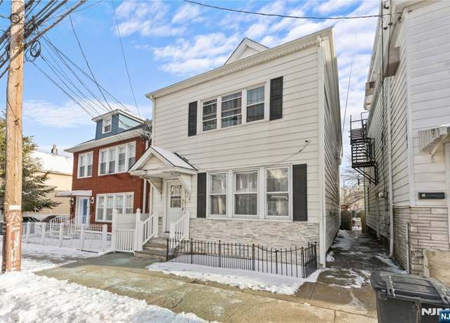 Property at 129 Ackerman Ave, Clifton, NJ 07011, 7 beds, 2.5 baths