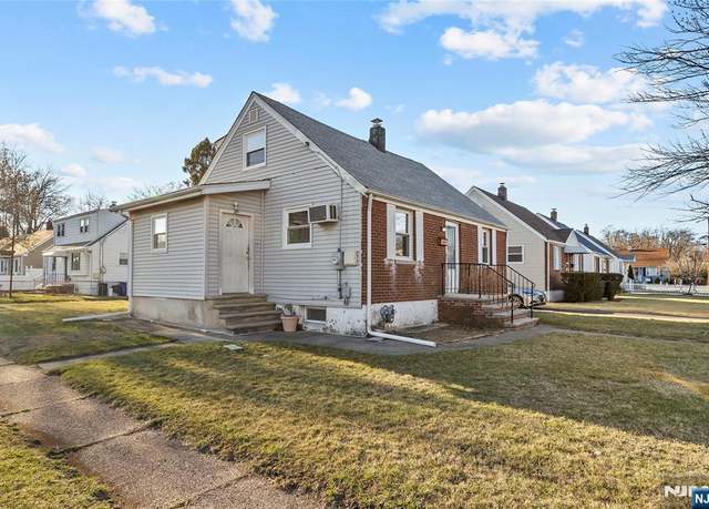 Property at 9 Mill St, Elmwood Park, NJ 07407, 4 beds, 3 baths