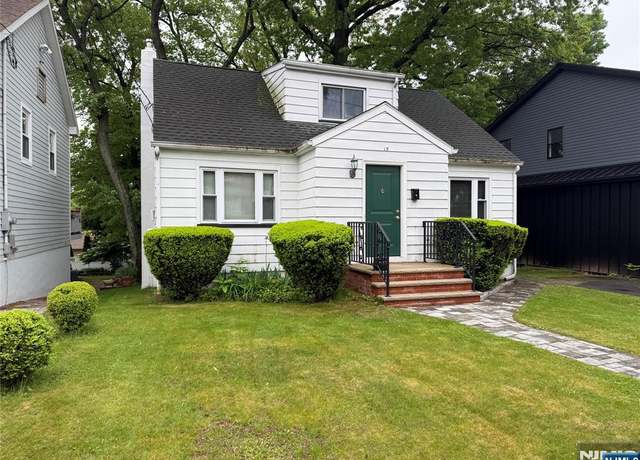 Property at 15 Ruth Ave, Clifton, NJ 07014, 3 beds, 1 bath