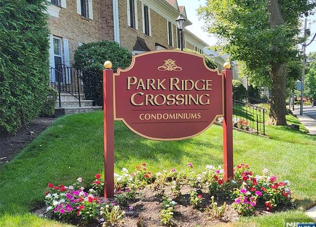 Property at 27 S Maple Ave Unit B, Park Ridge, NJ 07656, 2 beds, 2 baths