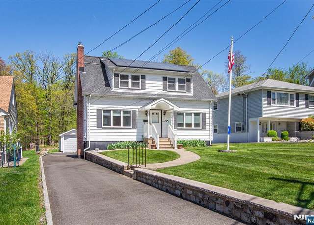 Property at 27 Glenview Rd, North Caldwell, NJ 07006, 3 beds, 2 baths