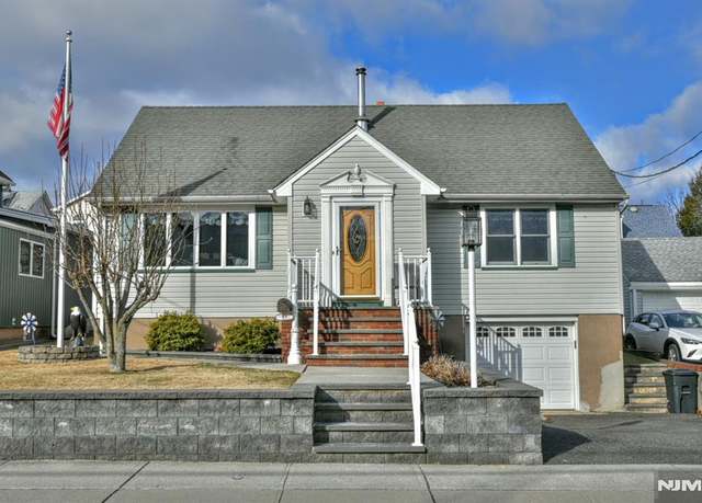 Property at 27 4th St, Wood Ridge, NJ 07075, 4 beds, 2.5 baths