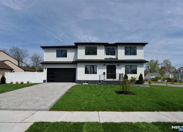 Property at 20-04 Hillery St, Fair Lawn, NJ 07410, 4 beds, 4.5 baths