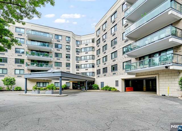 Property at 609 W South Orange Ave Unit 2N, South Orange Village, NJ 07079, 2 beds, 2.5 baths
