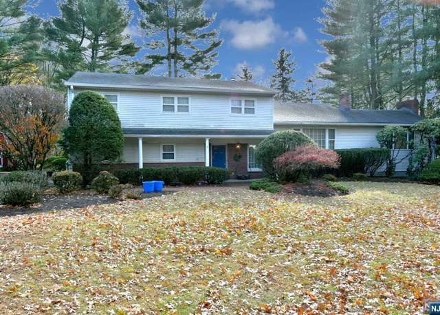 Property at 4 Fox Hill Rd, Upper Saddle River, NJ 07458, 4 beds, 3 baths