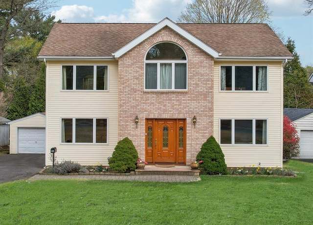 Property at 123 Somerville Rd, Ridgewood, NJ 07450, 4 beds, 3 baths