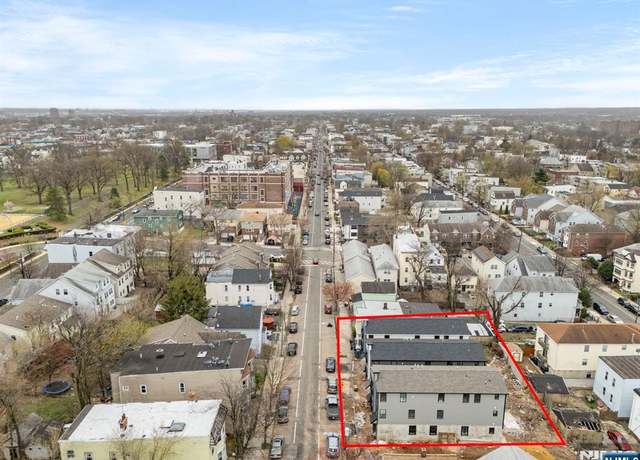 Property at 591 S 18th 18th St, Newark, NJ 07103, 6 beds, 5 baths