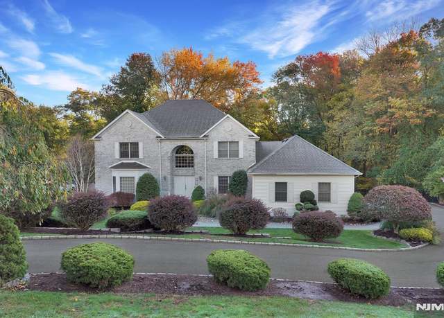 Property at 27 Kanouse Ln, Montville Township, NJ 07045, 5 beds, 3.5 baths