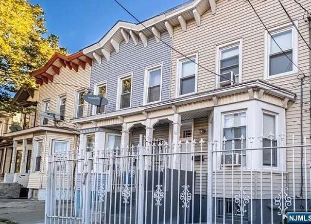 Property at 38 Rowland St, Newark, NJ 07104, 3 beds, 2.5 baths