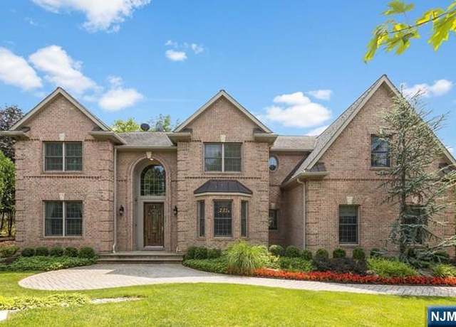 Property at 358 Ruckman Rd, Closter, NJ 07624, 6 beds, 4.5 baths