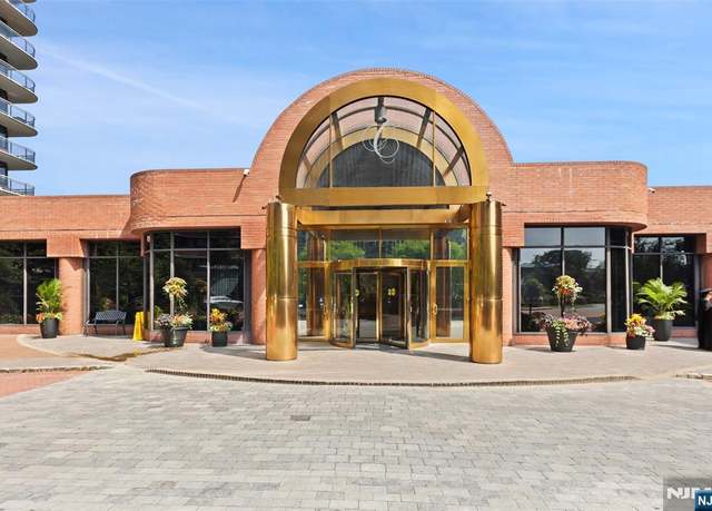 Property at 100 Carlyle Dr Unit 9AS, Cliffside Park, NJ 07010, 2 beds, 2 baths