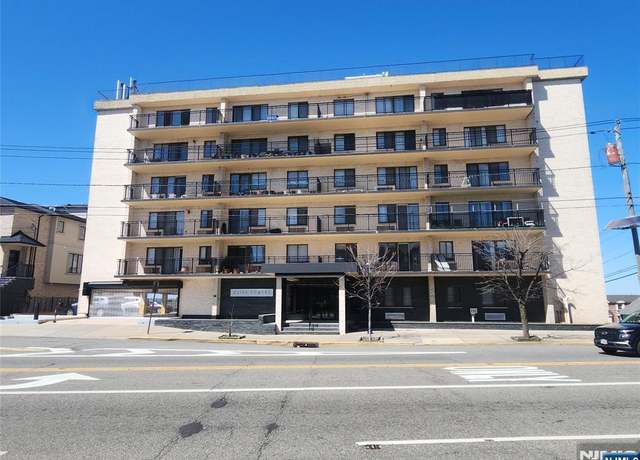 Property at 233 12th St Unit 4c, Palisades Park, NJ 07650, 1 bed, 1 bath
