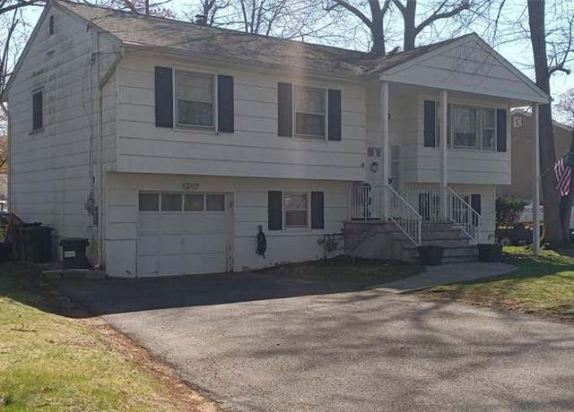 Property at 14 Roland Rd, Pequannock Township, NJ 07440, 4 beds, 2 baths