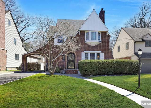 Property at 1219 Sussex Rd, Teaneck, NJ 07666, 6 beds, 5.5 baths