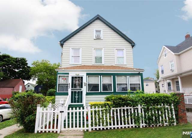Property at 433 Highland Ave, Passaic, NJ 07055, 3 beds, 3.5 baths