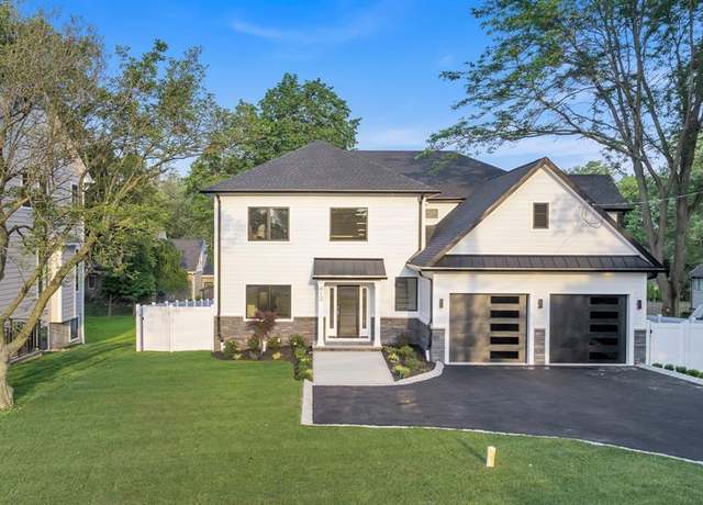 Property at 412 Tappan Rd, Northvale, NJ 07647, 5 beds, 5.5 baths