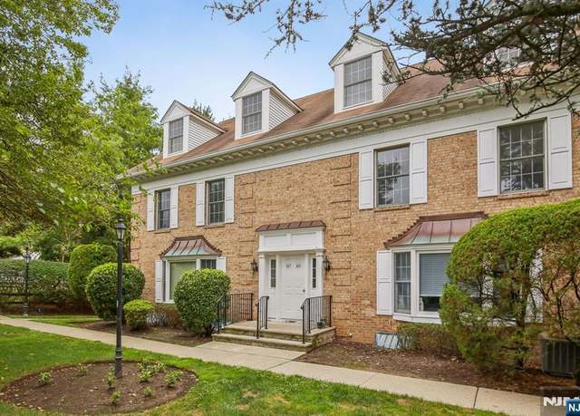 Property at 105B S Maple Ave, Park Ridge, NJ 07656, 2 beds, 2 baths