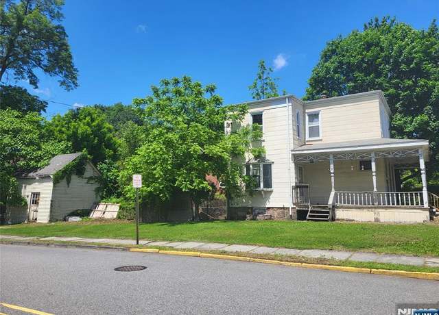 Property at 289 Tenafly Rd, Tenafly, NJ 07670