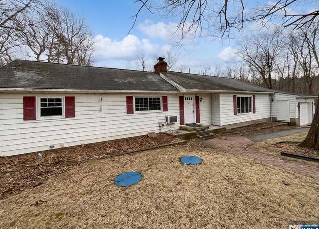 Property at 14 Beaver Ave, West Milford, NJ 07480, 4 beds, 2 baths