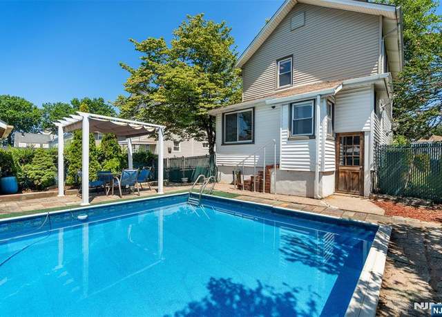 Property at 321-323 Simons Ave, Hackensack, NJ 07601, 3 beds, 1 bath