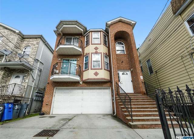 Property at 586 19th St, Newark, NJ 07103, 8 beds, 6 baths
