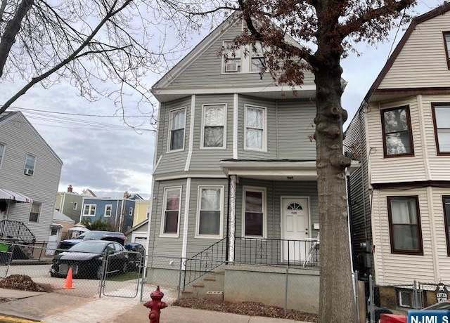 Property at 145 Hoyt St, Kearny, NJ 07032, 6 beds, 4 baths