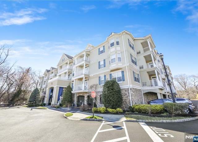 Property at 175 Rochelle Ave #308, Rochelle Park, NJ 07662, 1 bed, 2 baths