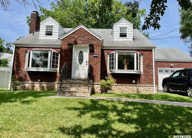 Property at 128 Overpeck Ave, Ridgefield Park, NJ 07660, 3 beds, 2.5 baths