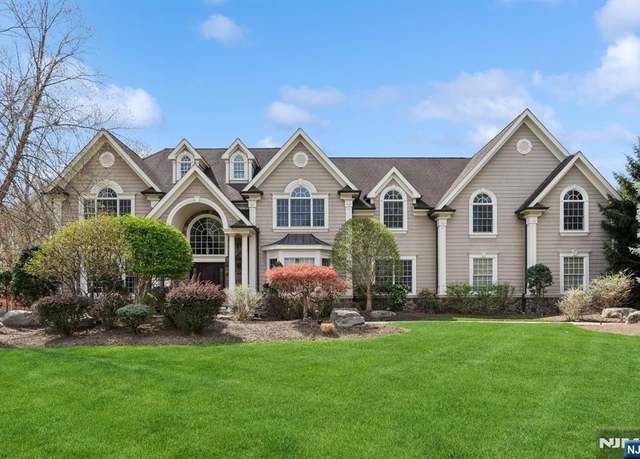 Property at 23 Fred St, Old Tappan, NJ 07675, 5 beds, 6 baths