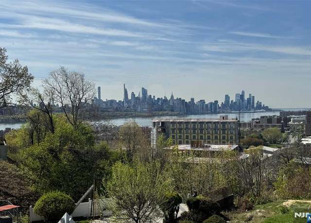 Property at 27 Overlook Ave, Cliffside Park, NJ 07010, 4 beds, 3 baths