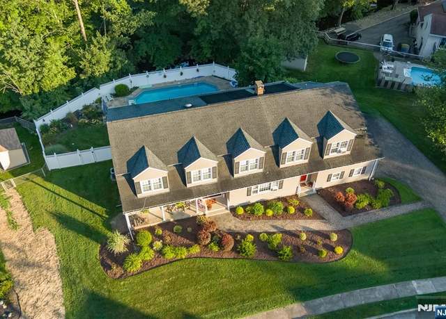 Property at 11 Northgate, Wanaque, NJ 07465, 5 beds, 4 baths