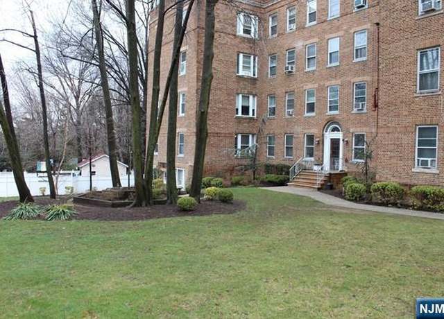 Property at 250 Broad Ave Unit 4B, Leonia, NJ 07605, 2 beds, 1 bath