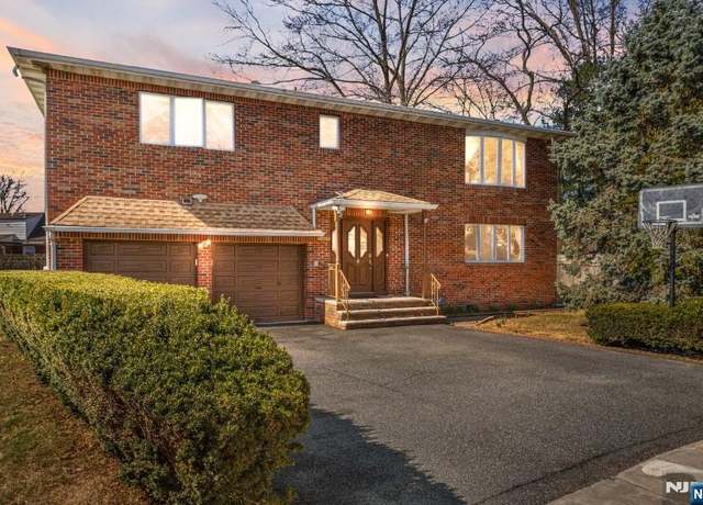 Property at 42-00 Debruin Dr, Fair Lawn, NJ 07410, 5 beds, 3 baths