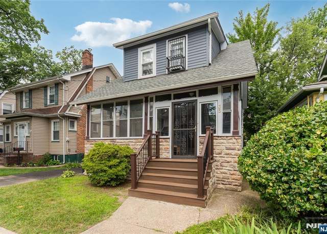 Property at 35 Richelieu Pl, Newark, NJ 07106, 3 beds, 1.5 baths