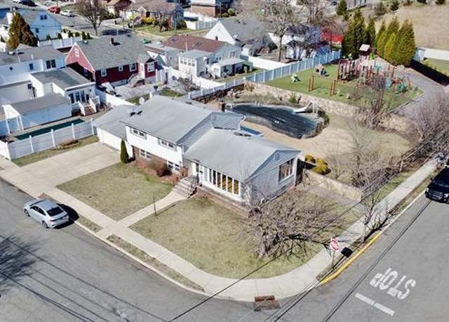 Property at 11 Gail Pl, Secaucus, NJ 07094, 3 beds, 2.5 baths