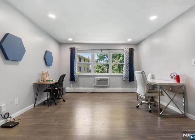 Property at 229 Washington Ave #10, Fort Lee, NJ 07024, 1 bed, 1 bath