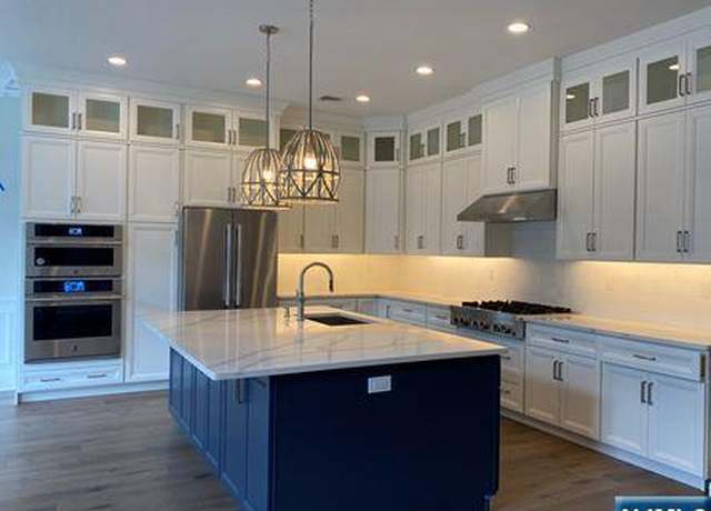 Property at 87 Woodmont Cir, River Vale, NJ 07675, 3 beds, 3 baths