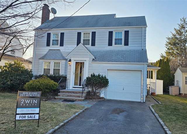 Property at 68 Hyde Rd, Bloomfield, NJ 07003, 3 beds, 1.5 baths