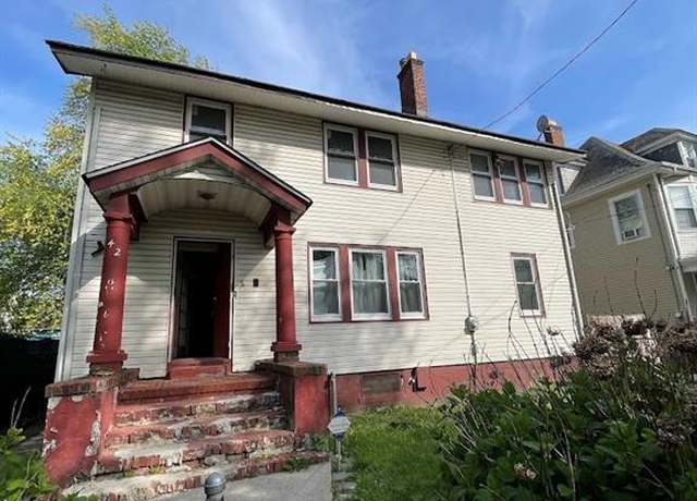 Property at 42-44 Leslie, Newark, NJ 07108, 4 beds, 1.5 baths