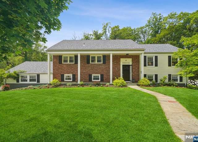 Property at 41 Ferris Dr, West Orange, NJ 07052, 5 beds, 3 baths