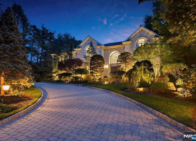 Property at 30 Peter Lynas Ct, Tenafly, NJ 07670, 6 beds, 5.5 baths