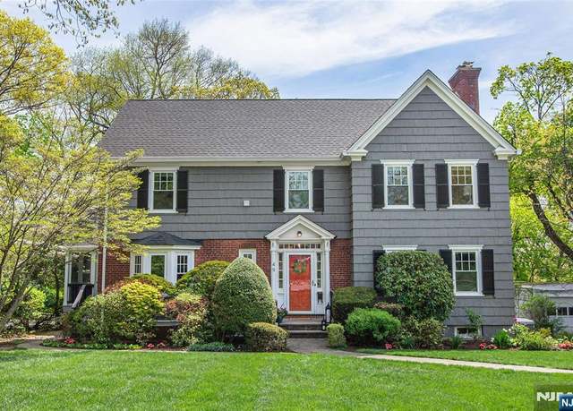 Property at 49 Forest Ave, Glen Ridge, NJ 07028, 6 beds, 4 baths
