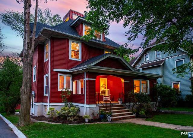 Property at 77 Edgemont Rd, Montclair, NJ 07043, 5 beds, 2.5 baths