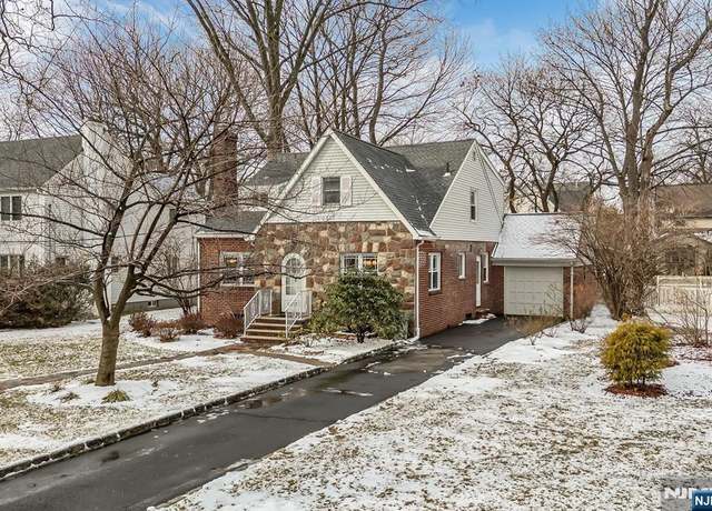 Property at 1220 W Laurelton Pkwy, Teaneck, NJ 07666, 4 beds, 2.5 baths